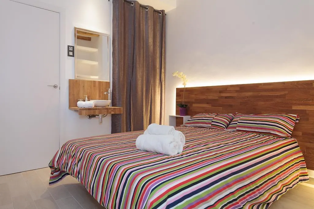 Radas Barcelona Apartment