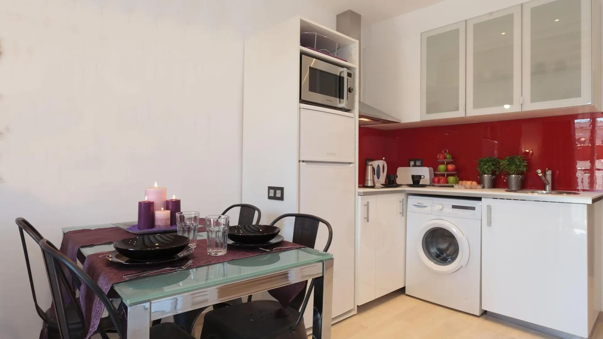 Radas Barcelona 0*,  Spain